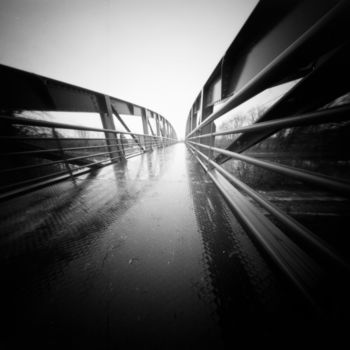 Photography titled "passerelle" by Frédéric Duchesnay, Original Artwork, Analog photography