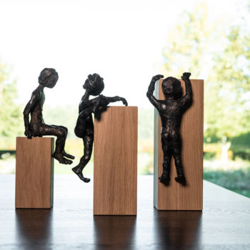 Sculptuur getiteld "Pull up (set of 3)" door Freddy De Waele, Origineel Kunstwerk, Bronzen