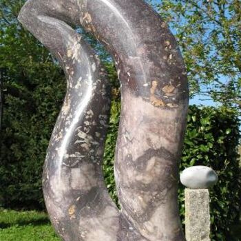 Skulptur mit dem Titel "Ondine" von Gilbert Frizon, Original-Kunstwerk, Stein