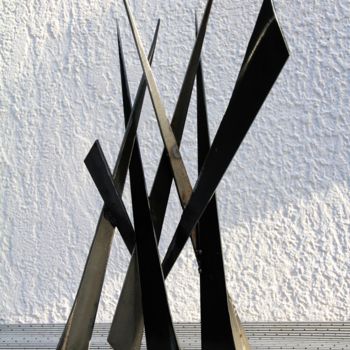 Sculpture titled "GOTIK 2" by Fred#29, Original Artwork, Metals