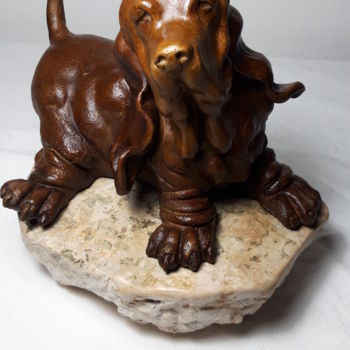 Γλυπτική με τίτλο "basset hound" από Gaby, Αυθεντικά έργα τέχνης, Μπρούντζος