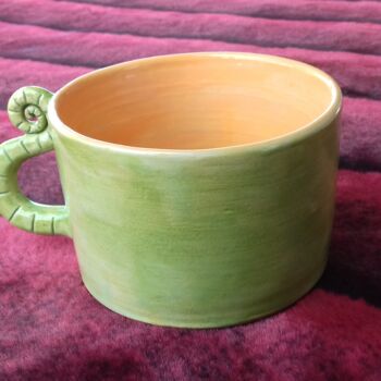 Design mit dem Titel "Tasse à café verte…" von Gabriel Tremblay, Original-Kunstwerk, Keramik