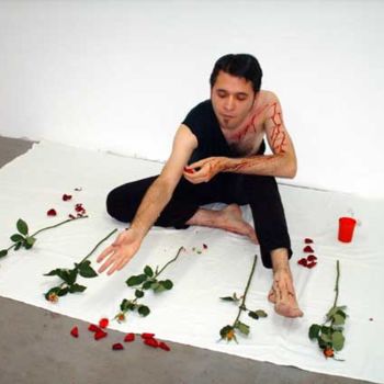 Instalación titulada "Consumed By The Rose" por Gabrijel Savic Ra, Obra de arte original