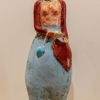 Sculpture titled "Gaelle With Tea Pot" by Gaby Pühmeyer, Original Artwork, Terra cotta