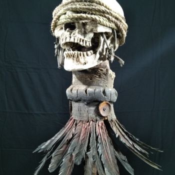 Escultura titulada "Voodoo small Totem" por Igor Gadreaud (Gad the Brand), Obra de arte original, Hueso