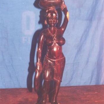 Sculpture intitulée "femme portant une c…" par Berty, Œuvre d'art originale