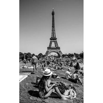 Fotografie getiteld "Tour Eiffel" door Garett Strang, Origineel Kunstwerk, Niet gemanipuleerde fotografie