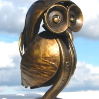 Escultura titulada "Bébé hulotte" por Pierre Lucien Gauger, Obra de arte original, Metales