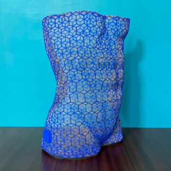 Escultura intitulada "Blue On Blue" por Gavin Tu, Obras de arte originais, Metais