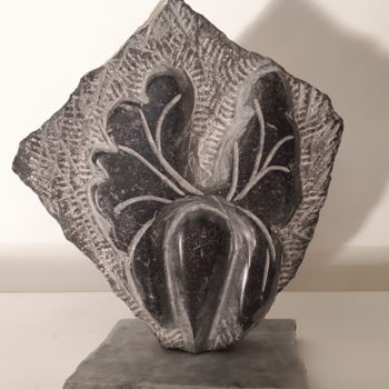 Скульптура под названием "Vulve de pierre." - Geneviève Vastrade, Подлинное произведение искусства, Камень