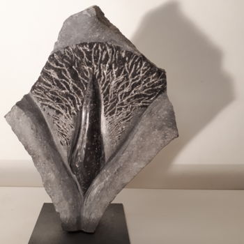 Sculpture intitulée "Vulve de pierre." par Geneviève Vastrade, Œuvre d'art originale, Pierre
