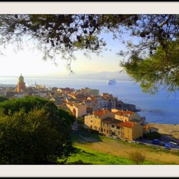 Fotografia intitolato "Saint-Tropez vue de…" da Gérald Guillotte, Opera d'arte originale