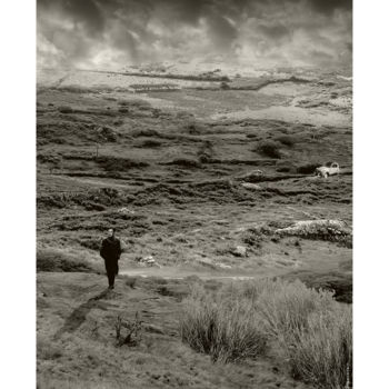 Photographie intitulée "Julien Gracq dans s…" par Gérard Bertrand, Œuvre d'art originale, Photographie manipulée