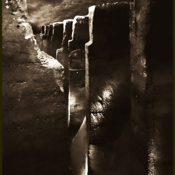 Fotografia intitolato "FALAISES" da Gérard Bertrand, Opera d'arte originale, Fotografia manipolata