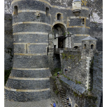Photography titled "LE CHÂTEAU D'EYCHER…" by Gérard Bertrand, Original Artwork, Manipulated Photography