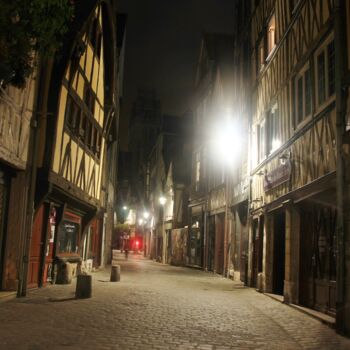 Fotografie getiteld "Rue Damiette Rouen" door Gérard Capron (G.CAPRON), Origineel Kunstwerk, Digitale fotografie Gemonteerd…