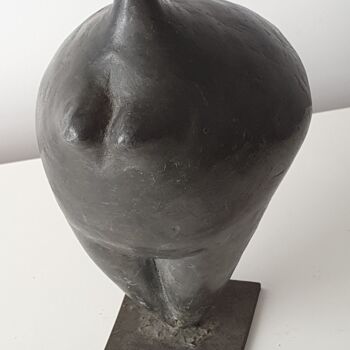 Sculpture titled "Femme ballon" by Gérard Cyne, Original Artwork, Bronze