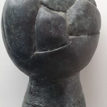 Skulptur mit dem Titel "salle gueule" von Gérard Cyne, Original-Kunstwerk, Bronze