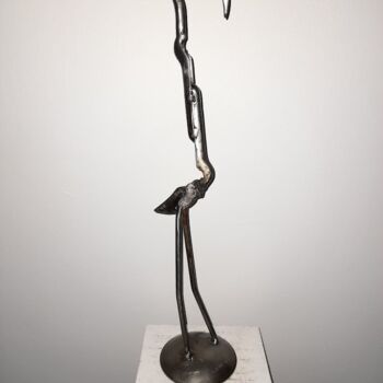 Skulptur mit dem Titel "FLAMAND ROSE DE CAM…" von Gerard Lami, Original-Kunstwerk, Metalle