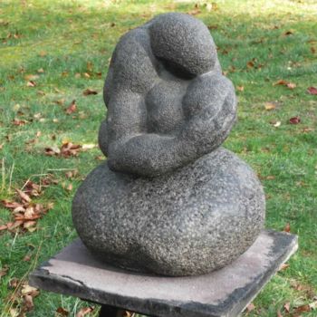 Sculpture titled "PROTECTION" by Gérard Didier, Original Artwork, Stone