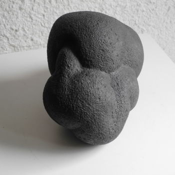 Sculpture titled "COMPLICITE" by Gérard Didier, Original Artwork, Stone