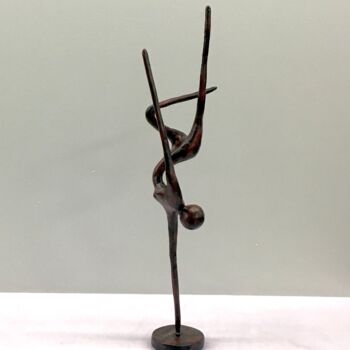 Escultura titulada "Flow012" por Ghyslaine Leonelli, Obra de arte original, Resina