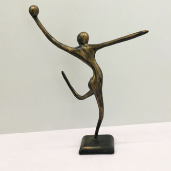 Sculpture intitulée "Sport flow 001" par Ghyslaine Leonelli, Œuvre d'art originale, Résine