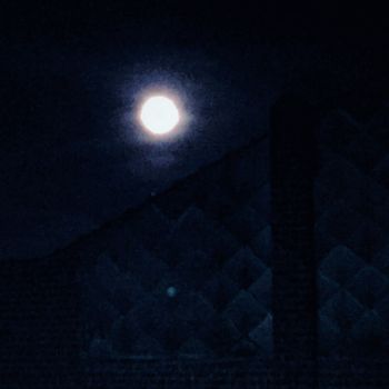Photographie intitulée "Full moon" par Giart, Œuvre d'art originale, Photographie numérique