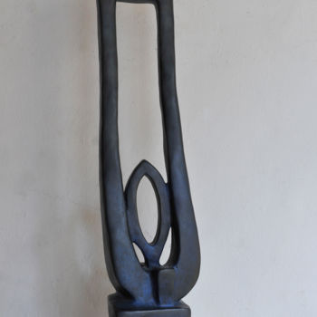 「Solstice」というタイトルの彫刻 Gilles De La Buharayeによって, オリジナルのアートワーク, 金属