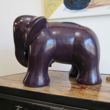 Скульптура под названием "Elephant" - Gilles Quere, Подлинное произведение искусства, Газобетон