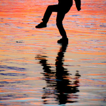 "sans titre : reflet" başlıklı Fotoğraf Gilles Mével tarafından, Orijinal sanat, Fotoşopsuz fotoğraf Alüminyum üzerine monte…