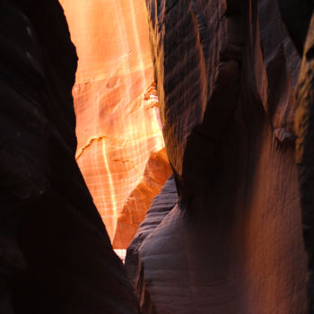 Photography titled "slot canyon AZ" by Gilles Mével, Original Artwork, Digital Photography Mounted on Aluminium