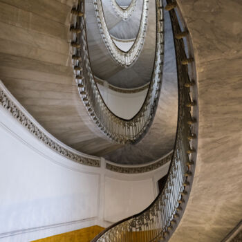 Fotografie mit dem Titel "eye stairs" von Gilliard Bressan, Original-Kunstwerk, Digitale Fotografie