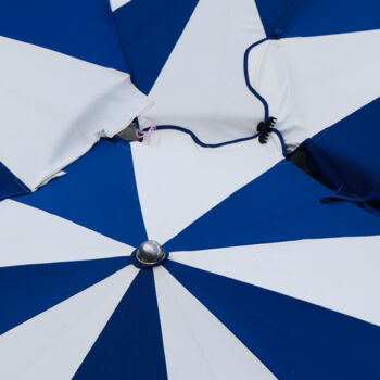 Photographie intitulée "parasoleil" par Gilliard Bressan, Œuvre d'art originale, Photographie numérique