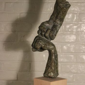 Sculpture titled "Colère" by Giovanni Minicilli, Original Artwork