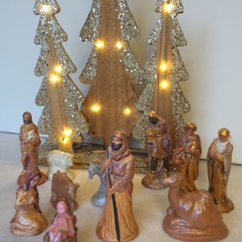 Artisanat intitulée "CRECHE DE NOEL N° 4" par Geneviève Madrigal, Œuvre d'art originale