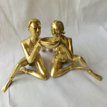 Escultura intitulada "Couple birifore doré" por Moumouni Ouedraogo, Obras de arte originais, Bronze