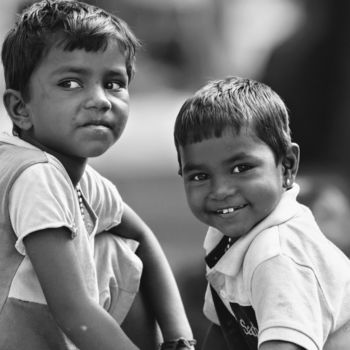 摄影 标题为“Street Children in…” 由Goutam Chakraborty, 原创艺术品