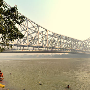 Fotografia intitulada "The Bridge of Hope…" por Goutam Chakraborty, Obras de arte originais, Fotografia digital