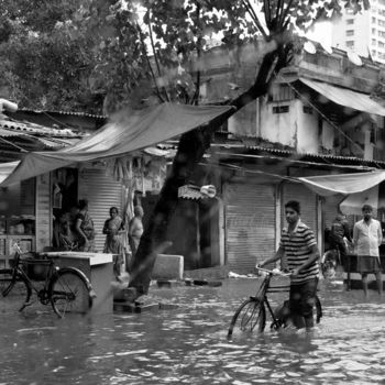 Fotografia intitulada "Monsoon in Mumbai" por Goutam Chakraborty, Obras de arte originais