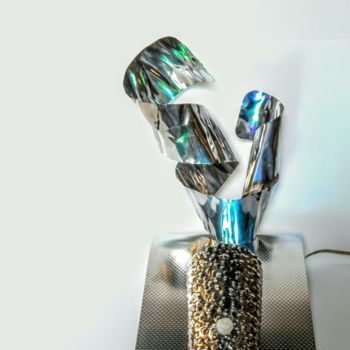 Design titled "point lumineux" by Philippe Garsi, Original Artwork, Metals