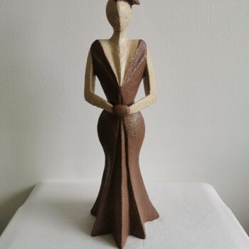 Sculpture titled "Madame la Star - Be…" by Grazia Compagnino, Original Artwork, Clay