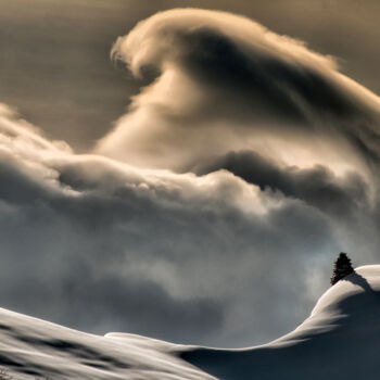 Fotografia intitulada "Storm Clouds Are Co…" por Grigore Roibu, Obras de arte originais, Fotografia digital