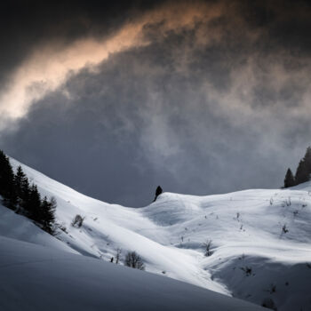 Photographie intitulée "Storm in the Apls" par Grigore Roibu, Œuvre d'art originale, Photographie numérique