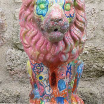 Sculptuur getiteld "MY LION KING" door Groovy, Origineel Kunstwerk, Acryl