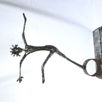 Sculpture titled "L'HOMME EN EQUILIBR…" by Gueryn, Original Artwork, Metals