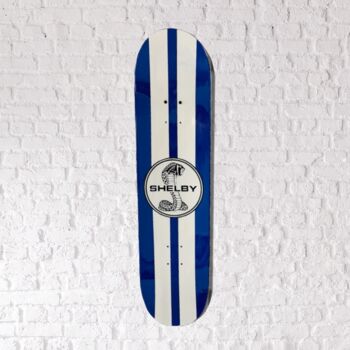 Γλυπτική με τίτλο "Shelby skateboard" από Guillaume Anthony, Αυθεντικά έργα τέχνης, Ρητίνη