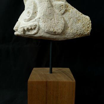 Sculpture titled "Gargouille" by Guillaume Campredon, Original Artwork, Stone