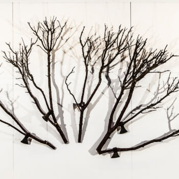 Скульптура под названием "De la forêt elle-mê…" - Guillaume Cochinaire, Подлинное произведение искусства, Дерево