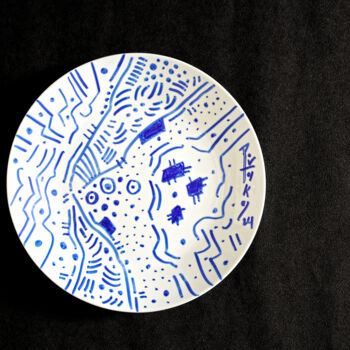 Diseño titulada "ASSIETTE DÉCORÉE N°…" por Hakan Portakal, Obra de arte original, Arte de mesa